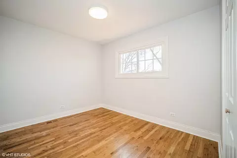 Bedroom - 625 Baxter Ln, Hoffman Estates, IL 60169 photo 1 of 3