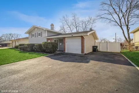Other - 625 Baxter Ln, Hoffman Estates, IL 60169 photo 1 of 2