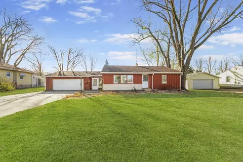 403 W Second St, Wenona, IL 61377