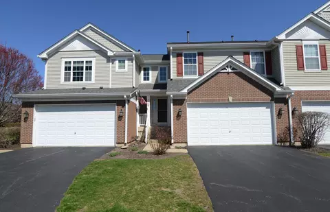 376 Larsdotter Ln #376, Geneva, IL 60134