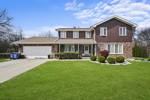 12650 W Navajo Dr, Palos Heights, IL 60463