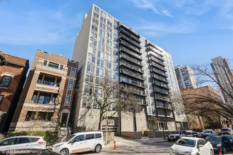 450 W Briar Pl #4L, Chicago, IL 60657