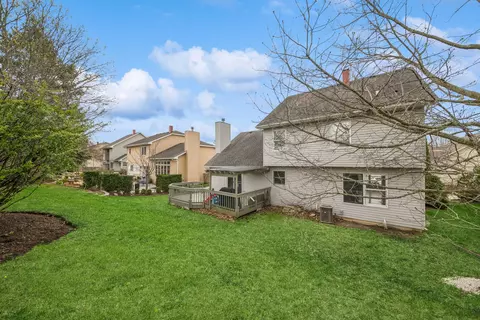 Exterior - 284 Windsor Dr, Bartlett, IL 60103 photo 3 of 3