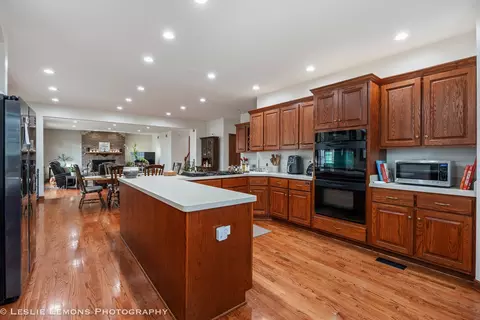 16026 Hometown Dr, Plainfield, IL 60586 photo 15