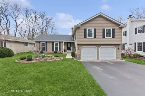 1502 Mayo Ave, Wheaton, IL 60189