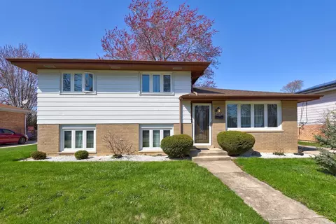 6534 107th St, Chicago Ridge, IL 60415