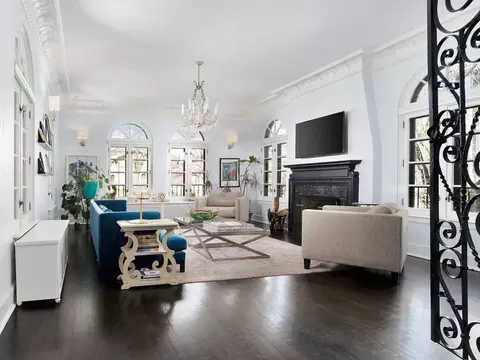 Living - 1341 Park Ave, River Forest, IL 60305 photo 1 of 3