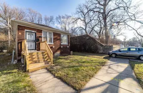 7925 S Lowe Ave, Chicago, IL 60620