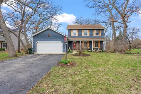 4610 Valerie Dr, Crystal Lake, IL 60014