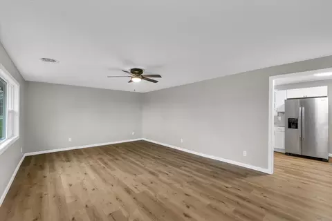 211 3rd St, Dewey, IL 61840 photo 4