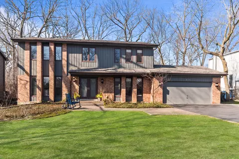 615 Euclid Ct, Highland Park, IL 60035