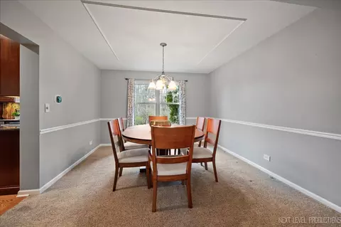 Dining - 401 Kickapoo Ave, Batavia, IL 60510 photo 1 of 1
