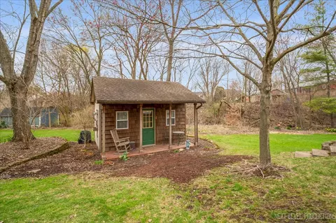 Exterior - 401 Kickapoo Ave, Batavia, IL 60510 photo 13 of 15