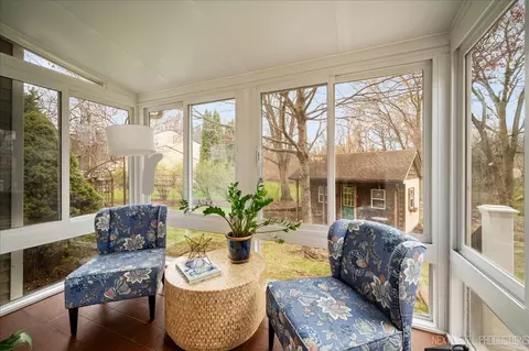 Exterior - 401 Kickapoo Ave, Batavia, IL 60510 photo 5 of 15