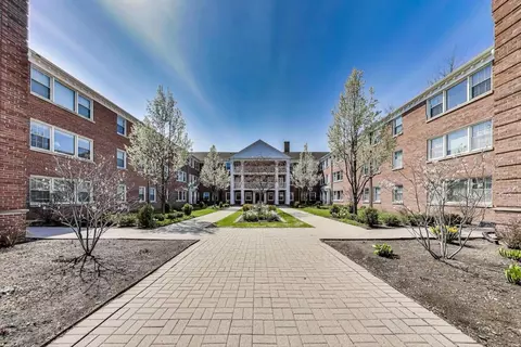 2256 Sherman Ave #1, Evanston, IL 60201