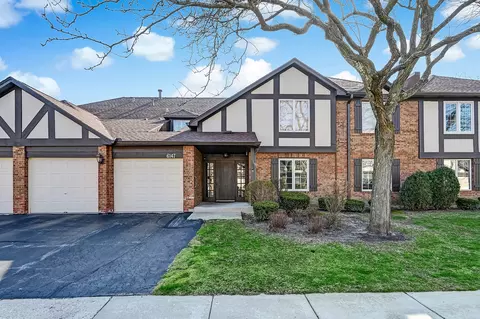 6147 Willowhill Rd #B, Willowbrook, IL 60527