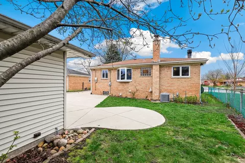 Exterior - 11529 S Kolin Ave, Alsip, IL 60803 photo 2 of 2
