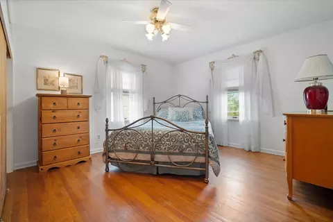 Bedroom - 2112 E Taylor St, Bloomington, IL 61701 photo 1 of 2