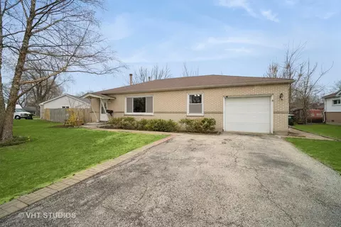 185 Carthage Ln, Hoffman Estates, IL 60169