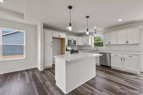 1405 6th St, Harvard, IL 60033 photo 8