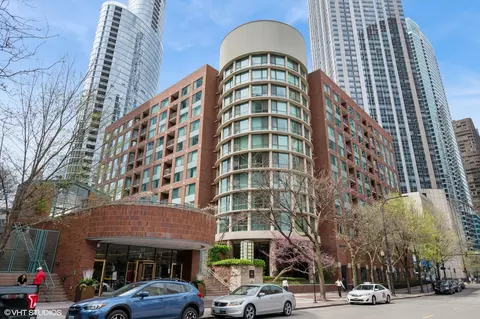 480 N Mcclurg Ct #302N, Chicago, IL 60611