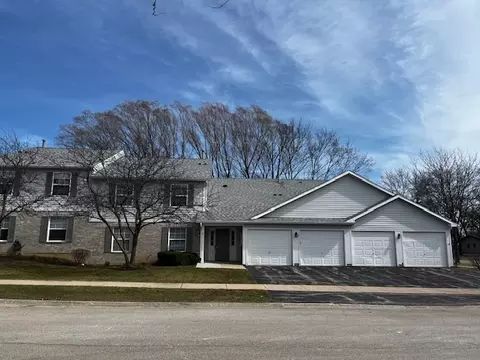 1225 N Red Oak Cir #3, Round Lake Beach, IL 60073