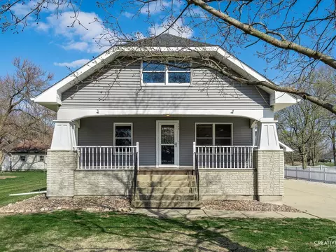 445 S Depot St, Somonauk, IL 60552