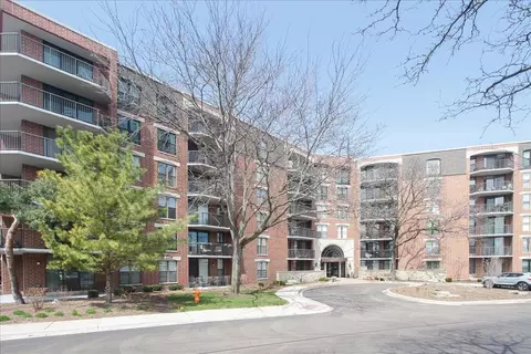 511 Aurora Ave #416, Naperville, IL 60540