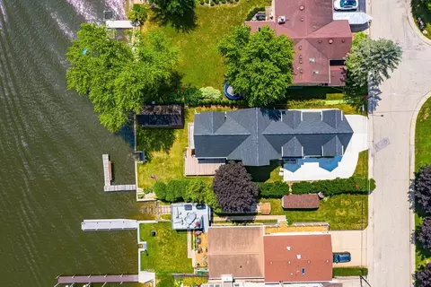 View/Area - 1539 Lowe Dr, Algonquin, IL 60102 photo 3 of 9