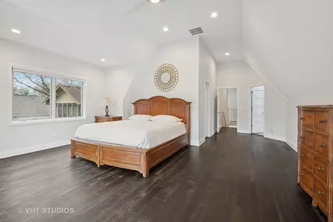 Bedroom - 1539 Lowe Dr, Algonquin, IL 60102 photo 2 of 5