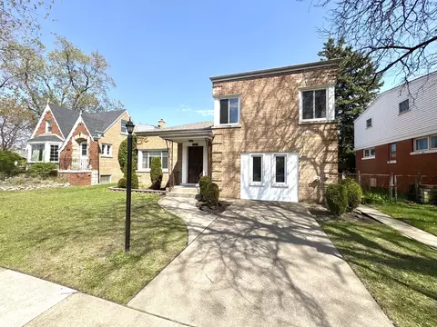 9805 S Avers Ave, Evergreen Park, IL 60805