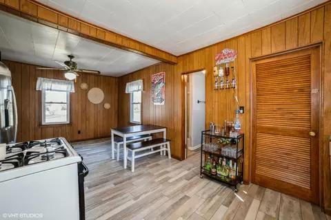 Kitchen - 1100 175th St, East Hazel Crest, IL 60429 photo 1 of 5