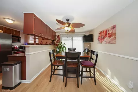 Dining - 3133 172nd St, Hazel Crest, IL 60429 photo 1 of 2