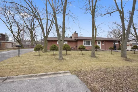 Exterior - 3133 172nd St, Hazel Crest, IL 60429 photo 3 of 3
