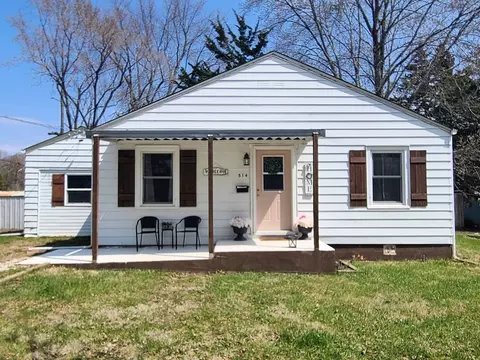514 E Graham St, Dixon, IL 61021