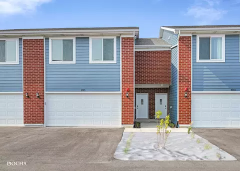 1053 Gillespie Ln, Yorkville, IL 60560