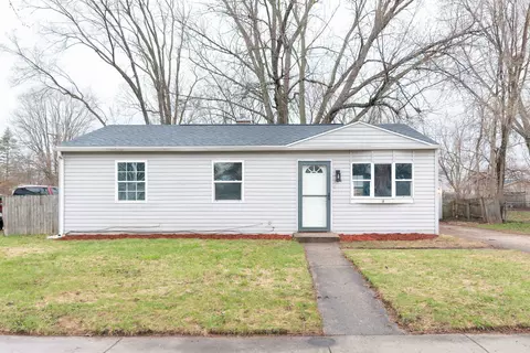 104 Gilbert Ter, Machesney Park, IL 61115