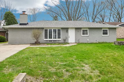 3 Marlin Dr, Oswego, IL 60543