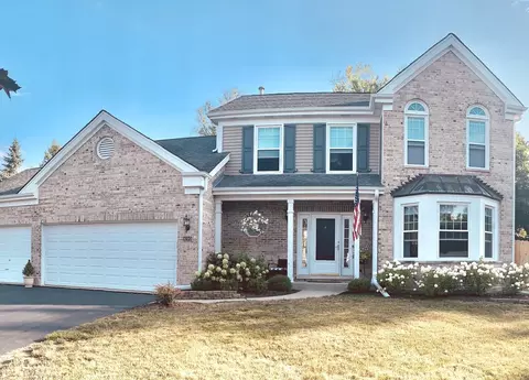 490 Yorkshire Ct, Grayslake, IL 60030