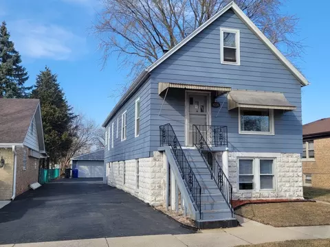8226 45th St, Lyons, IL 60534