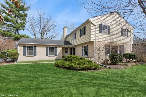 429 Grant Ave, Geneva, IL 60134