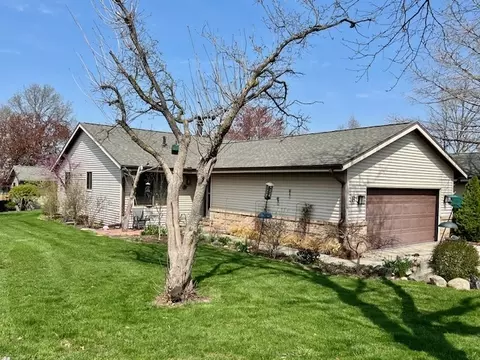 2009 Eagle Ridge Ct #B, Urbana, IL 61802