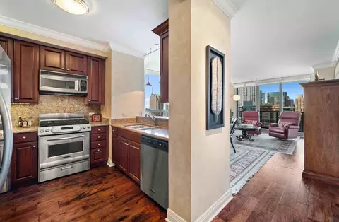 420 E Waterside Dr #3310, Chicago, IL 60601 photo 9