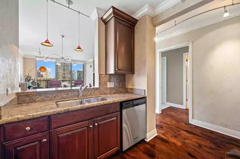 420 E Waterside Dr #3310, Chicago, IL 60601 photo 8