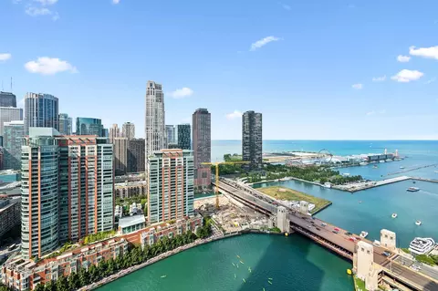 420 E Waterside Dr #3310, Chicago, IL 60601 photo 25