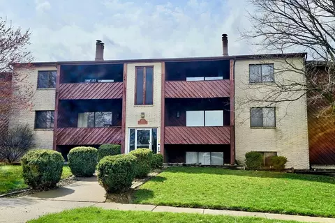 1911 Tracy Dr #2C, Bloomington, IL 61704