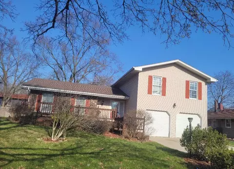 144 Oakwood Dr, Bolingbrook, IL 60440