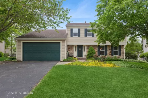 115 Lewis Ct, Saint Charles, IL 60174