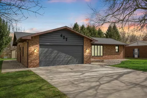 427 Eyer St, Gibson City, IL 60936