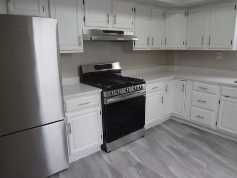 Kitchen - 321 Orchard St, Elgin, IL 60123 photo 2 of 2